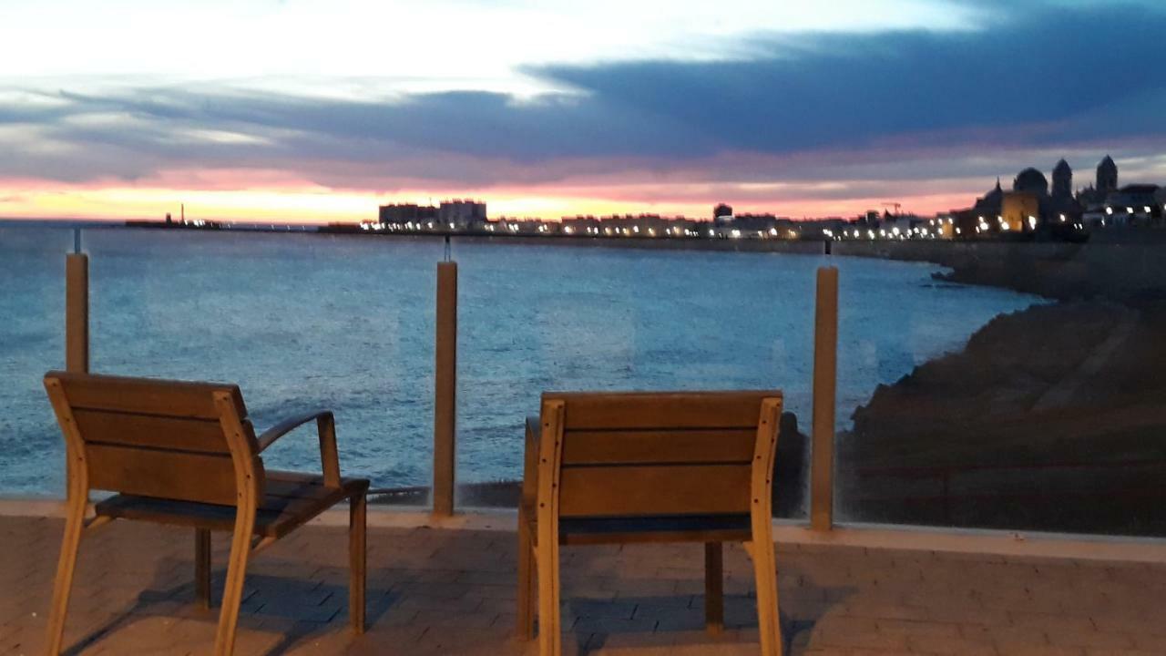 El Rincon Del Tio De La Tiza Lejlighed Cádiz Eksteriør billede